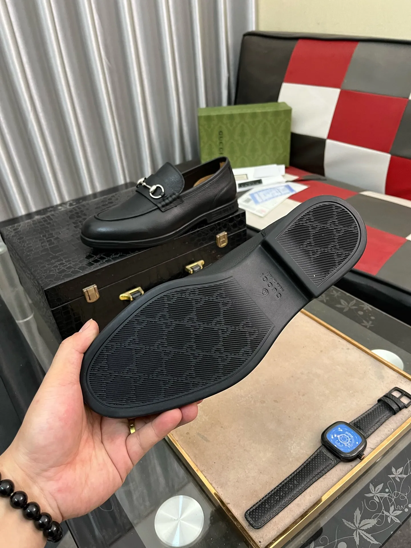 Men's shoes 💰540⌚️⌚️【GUCCi】Original frosted calfskin, water-dyed cowhide lining, original outsole, men's and women's fashion, formal casual leather shoes, slip-on men's and women's shoes series, young fashion, European and American trends, British style, casual matching, comfortable feet, standard code: men's size 38-443️⃣Colors available